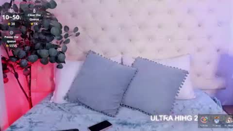 Snapshot of sophiaa_paris chatting on 07/18/26, 02:38 Sophia Paris online show from 07/18/26, 02:38