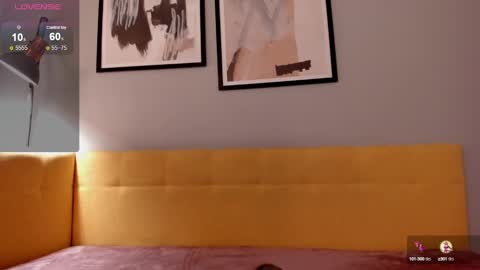 Snapshot of sophiaa_sensual chatting on 01/21/25, 01:39 Sophia online show from 01/21/25, 01:39