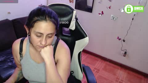 sophiaa_vega_ online show from 11/13/25, 02:10