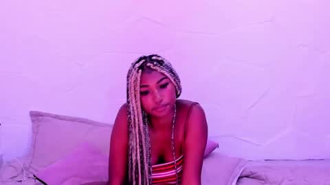 Sophie online show from 03/26/26, 05:46