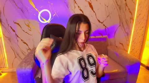 sophiadoll_tf online show from 09/18/25, 08:44