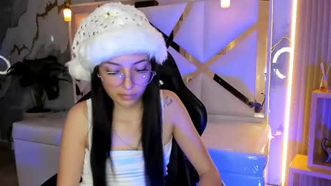 sophiadoll_tf online show from 12/15/25, 08:35