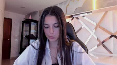 sophiadoll_tf online show from 04/15/26, 09:15