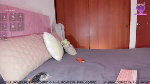    online show from 11/12/25, 11:43