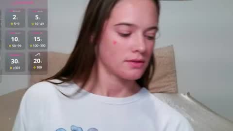 Snapshot of sophiaskyee444 chatting on 06/14/26, 10:56 sophiaskyee444 online show from 06/14/26, 10:56