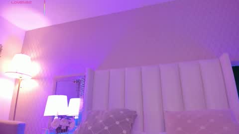 SophiaSmiths online show from 11/08/25, 08:07