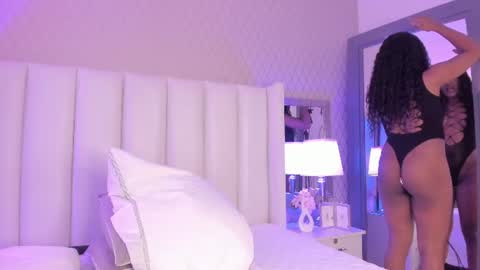 Snapshot of sophiasmiths_ chatting on 07/14/26, 02:05 SophiaSmiths online show from 07/14/26, 02:05