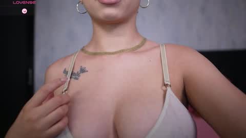 Sophy online show from 01/06/26, 01:09