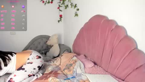 Clara sophia online show from 10/25/25, 04:20