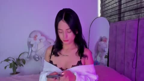  Sophie  online show from 12/18/25, 09:32