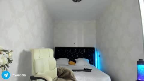 Snapshot of sophie_in chatting on 03/09/25, 03:54 Sonya online show from 03/09/25, 03:54