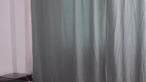 Snapshot of sophie_jeans chatting on 10/05/25, 01:42 Sophie jeans online show from 10/05/25, 01:42