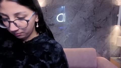 sophie_jones_b online show from 02/23/26, 12:35