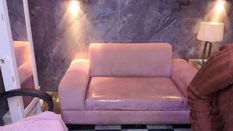 sophie_jones_b online show from 04/07/26, 12:49