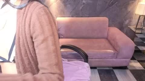 sophie_jones_b online show from 05/27/26, 12:57