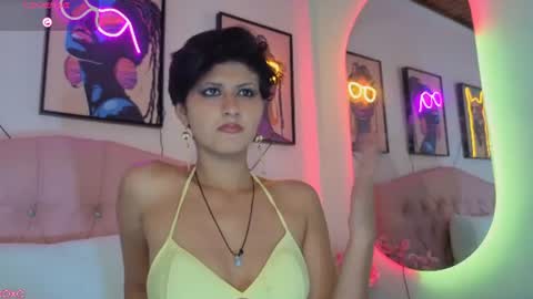 Snapshot of sophie_mcgreen chatting on 06/17/26, 07:59 sophie_mcgreen online show from 06/17/26, 07:59