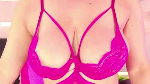 sophie_newton online show from 04/29/26, 05:30