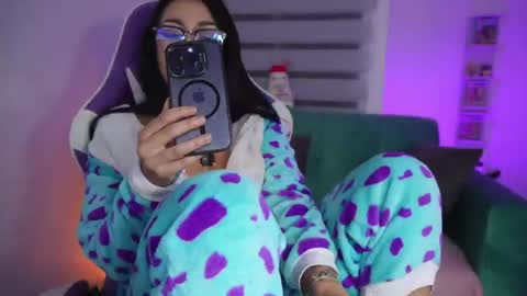 sophie_soft69 online show from 03/27/26, 08:26