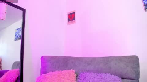 Sofia online show from 04/12/26, 08:47