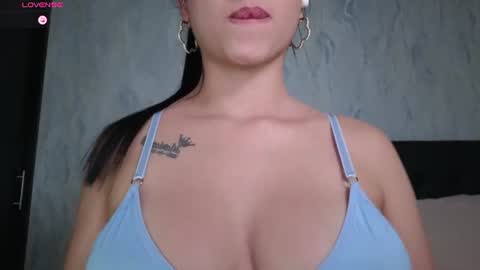 Snapshot of sophie_x1 chatting on 06/20/26, 01:30 Sophie online show from 06/20/26, 01:30