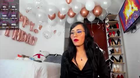 sophiebaker__ online show from 11/04/25, 01:27