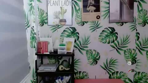 Sophie online show from 09/08/25, 08:41