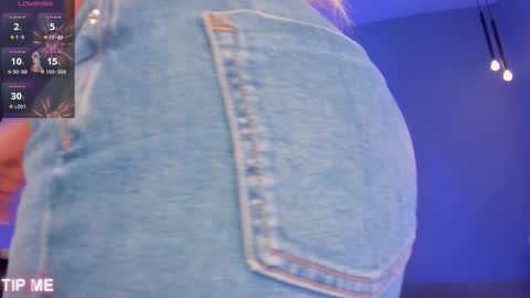 Sophie online show from 11/01/25, 12:34