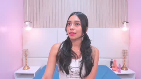 Sophie online show from 01/14/25, 08:04