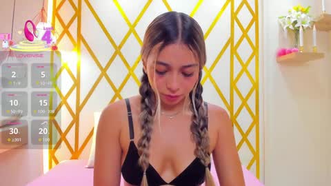 Sophie online show from 04/11/26, 12:31