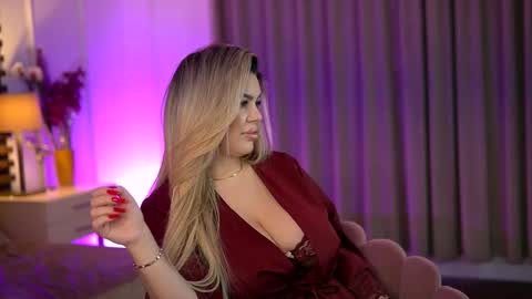 Sophie online show from 12/15/25, 06:17