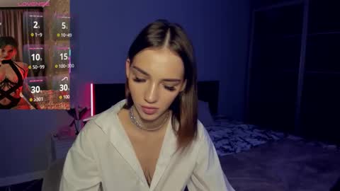 Snapshot of sophiecherrie chatting on 11/14/25, 10:25 Sophie online show from 11/14/25, 10:25