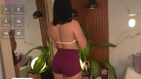 Snapshot of sophiecollins_1 chatting on 04/10/26, 11:48 Sophie online show from 04/10/26, 11:48