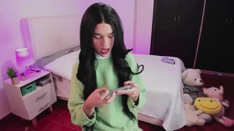    online show from 09/17/25, 01:29