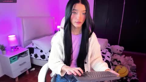    online show from 12/15/25, 11:47