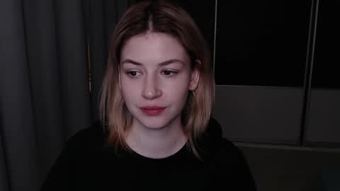 Sophie online show from 04/22/26, 07:48