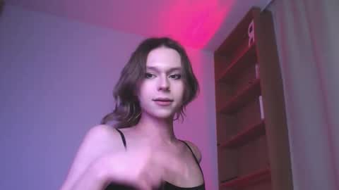 Snapshot of sophiediamond_x chatting on 12/04/25, 07:33 sophiediamond_x online show from 12/04/25, 07:33