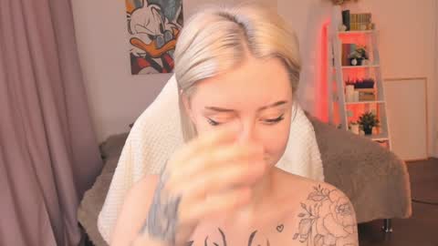 Sophie  online show from 02/02/25, 10:13