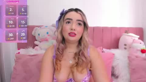 Snapshot of sophiee_rosee chatting on 06/25/26, 05:17 sophiee rosee online show from 06/25/26, 05:17