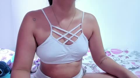 Snapshot of sophieewoods chatting on 02/01/25, 06:29 Sophie Woods online show from 02/01/25, 06:29