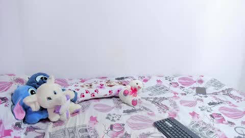 Snapshot of sophieewoods chatting on 02/08/25, 07:16 Sophie Woods online show from 02/08/25, 07:16