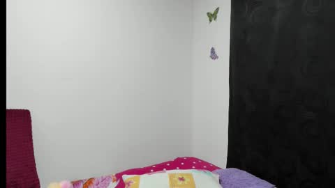 Snapshot of sophieewoods chatting on 09/29/25, 11:31 Sophie Woods online show from 09/29/25, 11:31