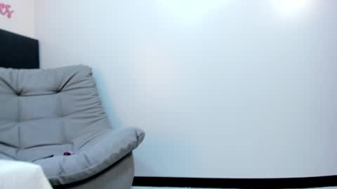 Snapshot of sophieharris__ chatting on 02/01/25, 11:06 sophieharris__ online show from 02/01/25, 11:06