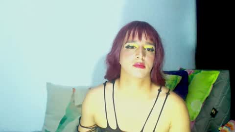 Snapshot of sophiehillsxo chatting on 01/23/25, 07:32 sophiehillsxo online show from 01/23/25, 07:32