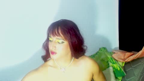Snapshot of sophiehillsxo chatting on 01/29/25, 12:02 sophiehillsxo online show from 01/29/25, 12:02