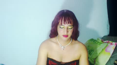 Snapshot of sophiehillsxo chatting on 02/02/25, 01:19 sophiehillsxo online show from 02/02/25, 01:19