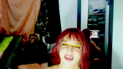Snapshot of sophiehillsxo chatting on 02/22/25, 03:56 sophiehillsxo online show from 02/22/25, 03:56