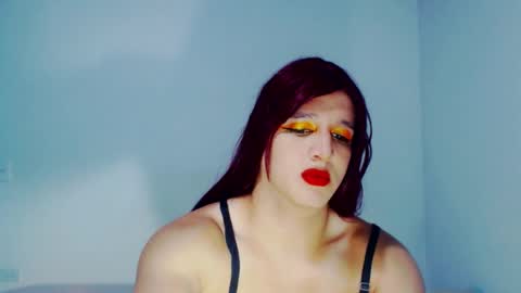 Snapshot of sophiehillsxo chatting on 07/23/26, 05:27 sophiehillsxo online show from 07/23/26, 05:27