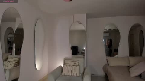 Snapshot of sophiehouston_ chatting on 06/25/26, 02:44 Sophie Houston online show from 06/25/26, 02:44