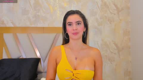 Sophie online show from 02/08/25, 01:44