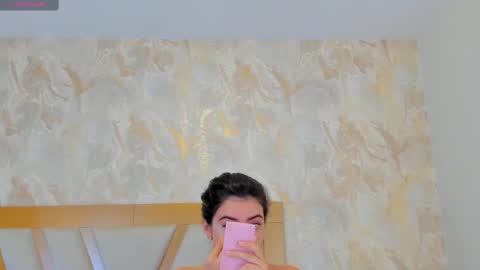 Sophie online show from 03/10/25, 12:26